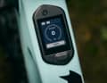 The Jumbotrom display on the top tube shows the most important information. The motor can also be fine-tuned here. There is explicitly no smartphone connection. "No apps, no stress" says Rocky Mountain.