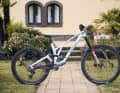 Ghost Poacha, carbon. From 6499 euros. Weight: "18.1 kilos I think," says Korbi.