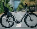 Transport options at the front and rear increase flexibility in everyday use.