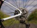 The flatmount brakes sit between the seat and chainstays.