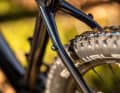 Trail-Hardtail mit Mehrwert: Der Rahmen des Canyon Grand Canyon bietet allerlei Anschraubpunkte, zum Beispiel für einen Gepäckträger.