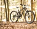 Feather-light yet offering plenty of travel. You’re unlikely to find this much suspension travel in such a lightweight package anywhere else. Available in three further colours for an additional 399 euros.
