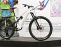Canyon’s first bike with an Avinox motor has a sleek design and almost looks like a lightweight e-MTB.
