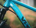 The VPace Matz29L youth mountain bike has an aluminium frame with external cable routing.