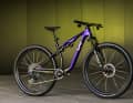 Das frauenspezifische  Liv Anthem Advanced SL SE Cross-Country-Fully erstrahlt in der neuen Farbe "Stella Storm".