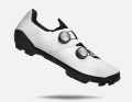 BOA twist locks on the new Canyon Tempr CFR shoes are designed to ensure optimum adjustment to the rider's foot.