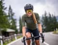 The KinetiXx Lajos is a fingerless glove designed for gravel and mountain bikers.