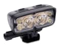 Pour un éclairage optimal lors des descentes rapides en hors-piste, la Black Diamond Megawatt offre une puissance lumineuse pouvant atteindre 3 000 lumens grâce à six LED optimisées.