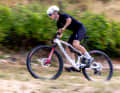 Neue Farben, neue Ausstattung: Ansonsten bleibt beim Cross-Country-Fully von Pinarello vieles gleich.