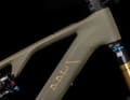 The slim side line is pleasing, while technology fans will find the Grip2 damper in the fork even more appealing.
