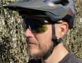 Vor allem der Helm Fox Speedframe Pro sticht mit seiner Spezial-Lackierung heraus.