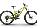 The aluminium bike comes from the shipper with a 620 ml water bottle.