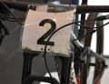 Slightly yellowed, Flückiger's start number - behind it the F 232 One fork with 110 mm travel. 