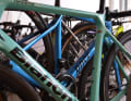 Noch reihen sich meist Rennräder bei Buycycle im Lager. Aber online gibt es bereits über 3500 gebrauchte MTB im Angebot.