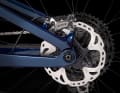 The rear triangle is approved for brake discs up to 203 mm. 
