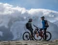 Kleiner Abstecher für Trail-Liebhaber: mit der Seilbahn auf die Fuorcla Surlej (2755 m). Schon die Aussicht auf den Roseggletscher ist das 39-Euro-Ticket wert.