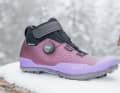 Pünktlich zum ersten Schneefall in Leogang präsentiert Fizik seinen brandneuen Winterschuh Terra Artica GTX im stylishen Retrolook. 259 Euro wird der Schuh kosten.