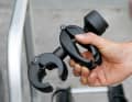 2 Moving the grab arms can turn into a real puzzle. Detachable arms (Eufab, Thule, Uebler) can make adjustment much easier. With Uebler, this even works with one hand - a real gain in comfort.