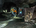 During a visit to the Miniera del Ginevra show mine, we can ride our e-mountain bikes through the disused tunnels. The network was carved into the rock for seven kilometres, down to 54 metres below sea level.

