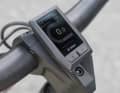 For the display, KTM has opted for the more compact Kiox version. Installed in the centre of the stem, the rider always has the most important data in view.