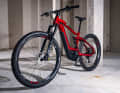 For 5499 euros, the top model from Haibike's Fullnine family is a top-class touring bike.
