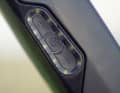 Keep it simple: drei Knöpfe und eine 10-fach LED Anzeige für den Ladezustand der Batterie sind alles was man braucht.