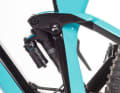 Conway WME 627 Carbon: Floating suspension: Rockshox Super Deluxe shock clamps neatly in the carbon rear end, works neutrally and has an effective platform. We would have liked an adjustable compression damping.