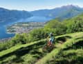 Palm Island der Schweiz. Ascona und Locarno sind auf dem Schwemmlandkegel des Maggia-Flusses erbaut und wirken von oben betrachtet wie auf dem Reißbrett entworfen.
