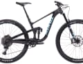 The entry-level carbon model is normally the most attractively priced bike in the range. However, the Kona Process 134 CR 29 costs a hefty 5499 euros. For a thousand more, you could get the top model.