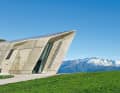 The Messner Mountain Museum at Kronplatz is a real visitor magnet. However, if you want to ride all the trails built on this mountain in one day, you are unlikely to have time to visit the museum.