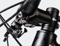 Bulls Copperhead 3 S 29: Vorbau und Sattelklemme haben integrierte Vorrichtungen, um ein Licht mit Monkey-Link-Standard zu befestigen.