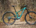 Kategorie Trail: Juliana Joplin CC (12,7 kg / 131/126 mm / 29" / 8399 Euro).