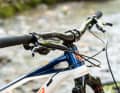 G2 brakes in the affordable R version, handlebars and stem from Mondraker's own brand On Off on the cockpit. The more expensive model comes with more powerful Code R brakes, but the G2 R are a step up from the old Guide.