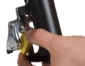 Insert the transport lock between the pistons.