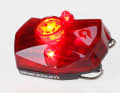 The Super Flea from Blackburn clings to seat posts or rucksacks like a flea. The advantage: it doesn't itch or scratch, but lights up cheerfully in three modes.

Info www.grofa.com

Price 44,95 Euro

Lighting duration 15 to 28 hours