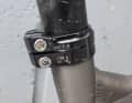 Trademark: The two-bolt clamp on the seat post is also used here. Fiddly to fit, but you don't have to tighten the screws as much.
