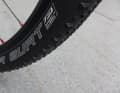 The finely profiled Thunder Burt in the performance rubber compound is not the first choice for most people.