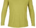 SUPERNATURAL BASE LS 140

www.sn-supernatural.com, 49,99 Euro

 Merino-Wollhemden überzeugen durch angenehmes Tragegefühl – liegen allerdings meist nicht so gut am Körper an und können dadurch die Funktion oft nicht optimal ausspielen. Sie wärmen auch im feuchten Zustand noch gut und eignen sich besonders für wenig intensive Einheiten, auch bei Pausen kühlt der Körper weniger schnell aus.