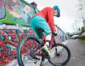 4. let's move on

 The change of direction is complete. Now you can release the front brake to bring the rear down to the ground. Then pedal quickly to pick up speed again.