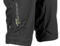 Endura MT500 Waterproof Short: Robust and well-made rain trousers with a great fit. The membrane is waterproof, but water penetrates the seams and the softshell insert at the front crotch. The MT500 ends just before the knee, is easy to adjust and hardly slips down thanks to the stretch insert. BIKE verdict: Very good