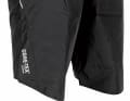 Gore Bike Wear Alp-X 3.0 GT AS: Die Alp-X hält zwar absolut dicht, gehört aber nicht zu den Robustesten. Der Schnitt ist recht eng, das Material kaum flexibel. Dadurch kann die Hose etwas nach unten rutschen. Der Kordelstopper hält unter Zug nicht. Sehr leicht und klein packbar, dafür kaum Ausstattung. BIKE-Urteil: Sehr gut