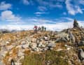 Plattenwege auf der höchsten Etage des Speikbodens im Tauferer Ahrntal: Zum Bewundern des 360-Grad-Panoramas sollte man kurz anhalten, denn die Trails sind ganz schön knackig.