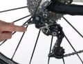 Muss man können: Einstellung 

Selbst das beste Material ist vollkommen nutzlos, wenn Sie nicht wissen, wie Sie die optimale Leistung aus ihm herauskitzeln. Jeder Biker sollte in der Lage sein, seine Schaltung zu justieren und seine Federgabel einzustellen. Wir begleiten Sie auf dem Weg in die Selbstständigkeit.