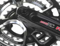 1. SCREW CONNECTION

The crank arm is pulled onto the multiple gearing of the crankshaft with a central screw and fixed with 40-60 Nm. A cover ring serves as an integrated puller.