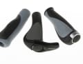 GRIFFE

Der Griff ist ein direkter Kontaktpunkt mit dem Bike. Er sollte zu Ihnen passen wie ein maßgeschneiderter Anzug. Stichwort "Ergonomie". Griffe für unterschiedliche Handtypen und -größen gibt es von SQ-Lab, Ergon und Specialized.