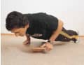 Push-up

Trains the chest, front shoulder and triceps. Execution: Toes on the floor. Grip the centre of the top and support yourself at the widest point with outstretched arms. Now bend your arms evenly until your stretched body is above the top. Straighten your arms again, stabilising your spine (straight body!). Beginners perform this exercise on their knees.

Workload: 1 - 3 times 10 - 30 repetitions.