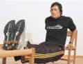 Triceps training

Trains: Triceps, chest and shoulder muscles. Important for sitting position and absorbing impacts on the handlebars. How to do it: Sit between two chairs, feet on one, hands on the front edge of the other. Now push yourself up with your arms against your body weight and lower yourself down again. Caution: maximum arm bend 90 degrees!

Workload: 1 - 3 times 10 - 30 repetitions.