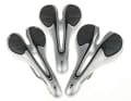Specialized also endeavours to find the best saddle with its "Body Geometry" concept. The Americans first measure the seat width of the buyer and then select the correct saddle width. The "Alias" and "Rival" models are particularly suitable for bikers. www.specialized.com