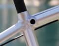 No protruding clamps or quick-releases: the seatpost clamp on the Supurb BO24.