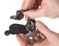 Removing the display
Shimano does not currently offer a common clamp for the shifter and brake like SRAM. However, if you remove the gear indicator from the shifter, you can mount the lever on both sides of the brake lever. With the indicator, the shifter only fits inside the brake lever on the handlebars.